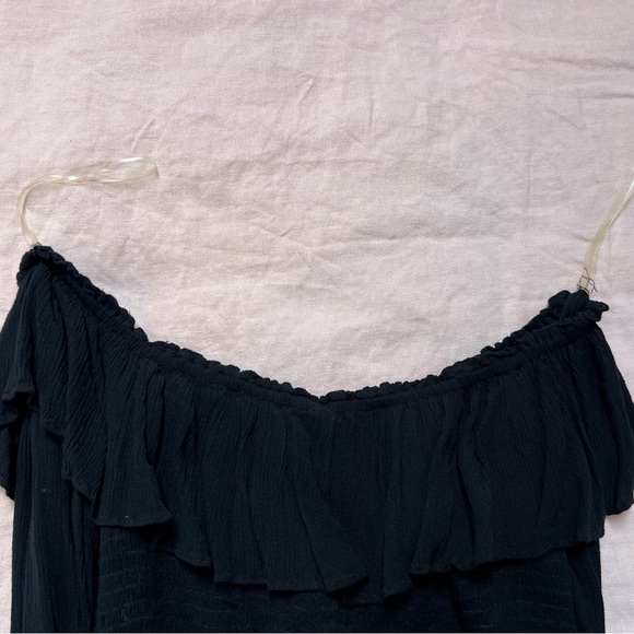 Urban Outfitters Kimchi Blue Black Kimora Smocked Crop Top. Size S - Picture 11 of 11